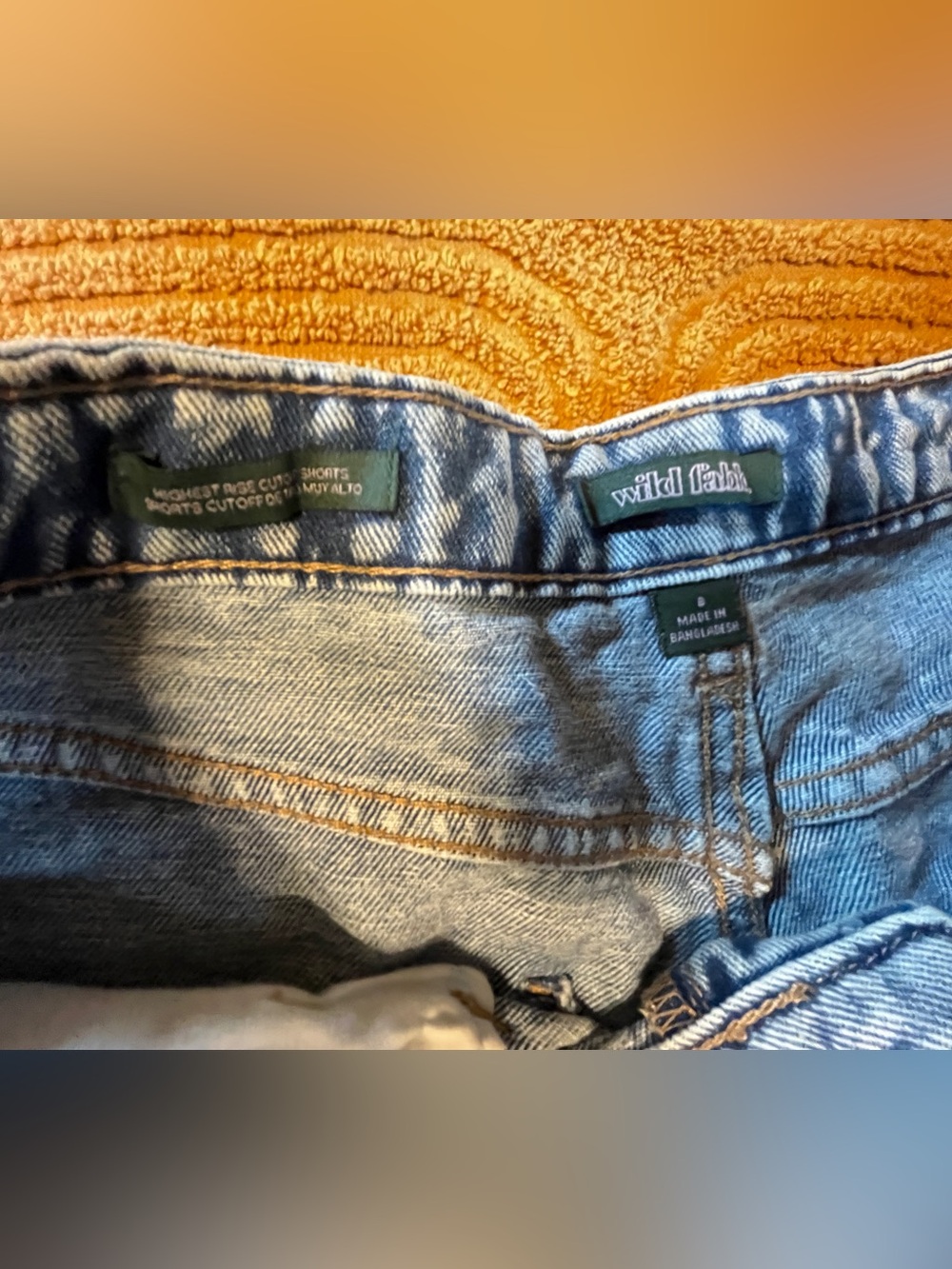 Highest rise Distressed Women's Denim Shorts - Blue WILD FABLE. SZ 8 - Picture 4 of 4